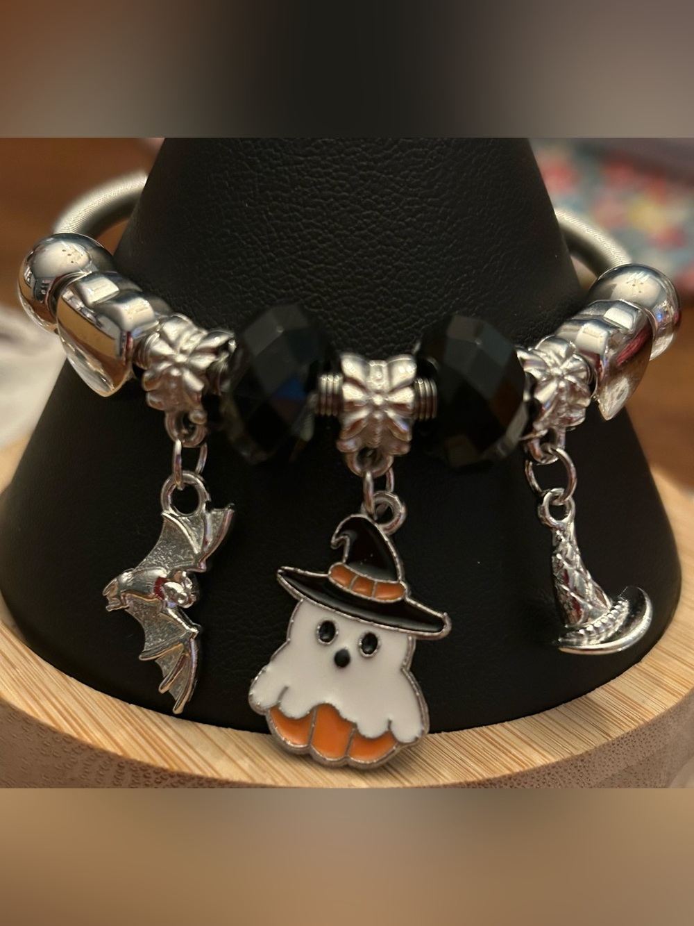 Halloween Ghost 👻 Stretch Charm Bracelet - Black and Orange 🎃